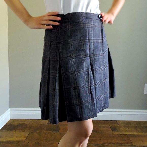 Tristan Gray Plaid Knee-Length Wrap Skirt - Picture 5 of 10